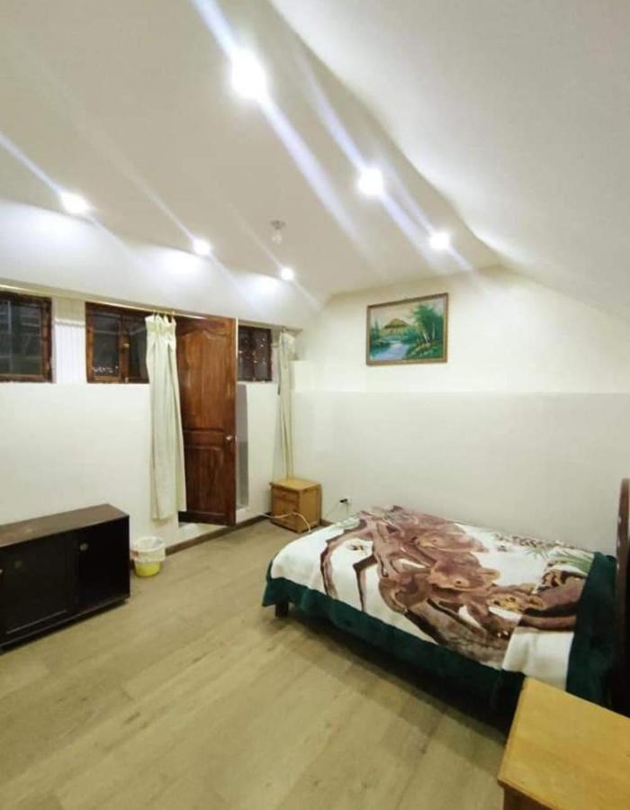 Hostal Atlantis Кіто Екстер'єр фото