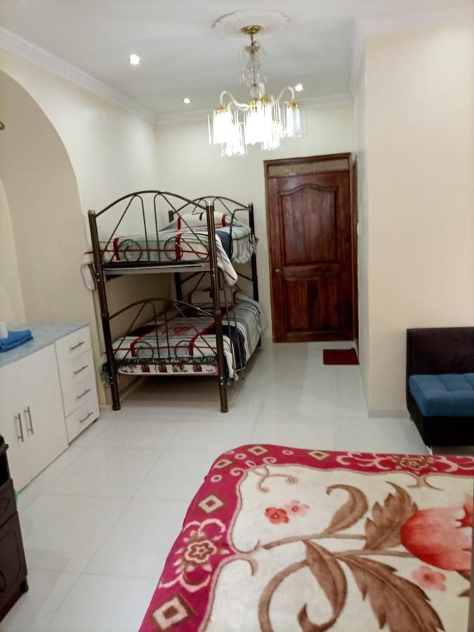 Hostal Atlantis Кіто Екстер'єр фото